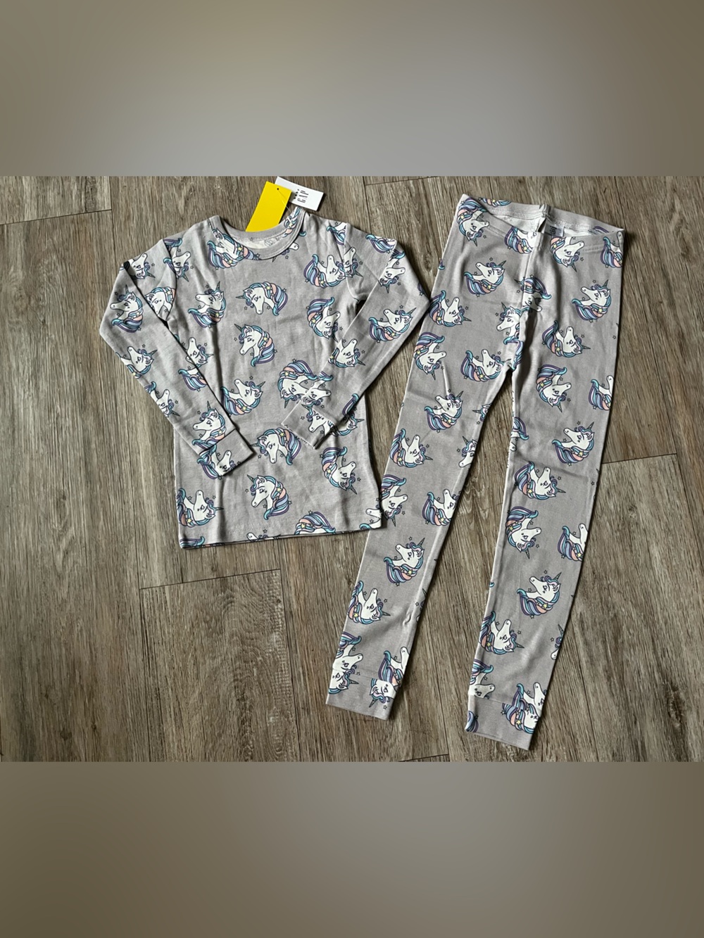 BabyGap 100% Organic Cotton Unicorn Pajama Set  Snug Fit Grey